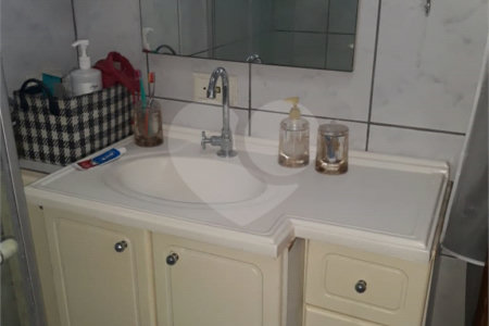 Sobrado à venda com 2 suítes em Conjunto Residencial Jardim Canaã, São Paulo, SP