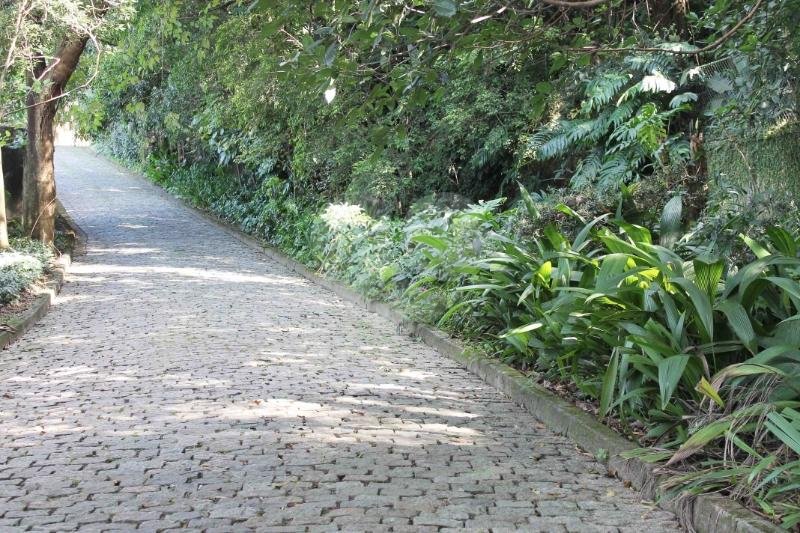 Terreno à venda no condomínio Chácara Flora, São Paulo - SP