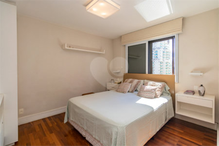 Apartamento à venda com 3 suítes em Chácara Santo Antônio (zona Sul), São Paulo, SP