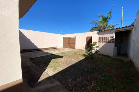 Casa à venda com 3 quartos, sendo 1 suíte, em Jardim Primavera I, Ponta Porã, MS