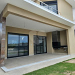 Casa à venda com 3 quartos, sendo 4 suítes, no condomínio Reserva dos Vinhedos, Louveira - SP