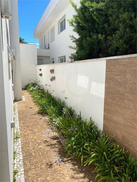 Casa à Venda de 4 dormitórios suítes em São Carlos, no Condomínio Damha I