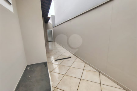 Casa à venda com 3 quartos, sendo 1 suíte,  no condomínio Bosque São Carlos, São Carlos - SP