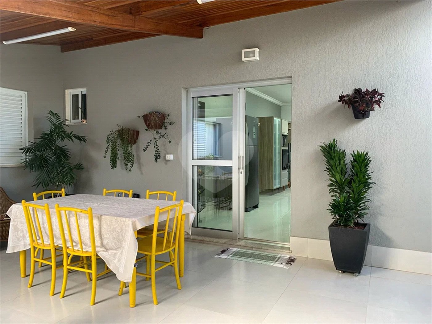 Linda Casa à Venda no Bairro Santa Rosa, na cidade de Piracicaba-SP.
