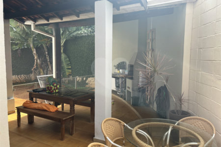 Casa a venda no Condomínio Grand Ville