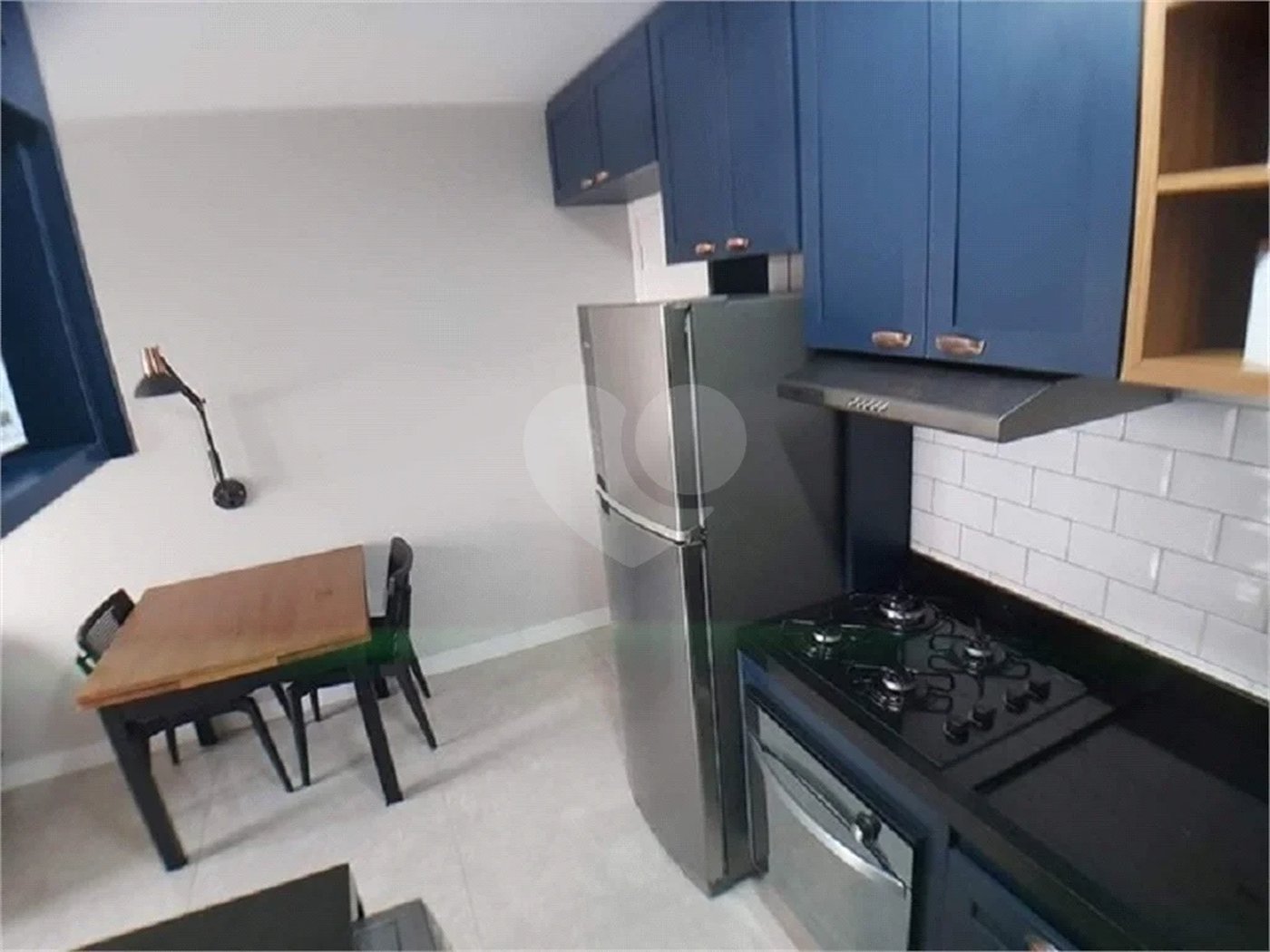 Apartamento com varanda e vaga de garagem à venda no Brás, a 5 minutos do Metrô