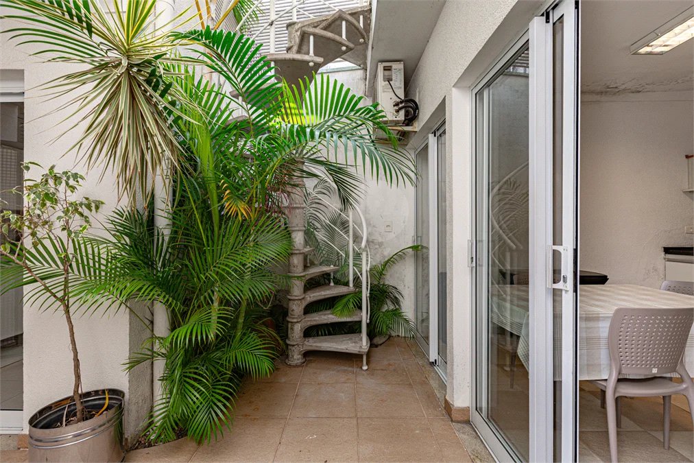 Casa comercial com 172m² , 1 vaga de garagem , à venda no bairro das Perdizes.