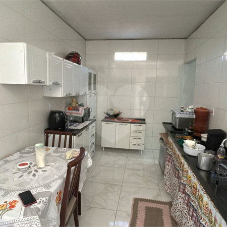 Sobrado á venda no bairro Vila Celina.