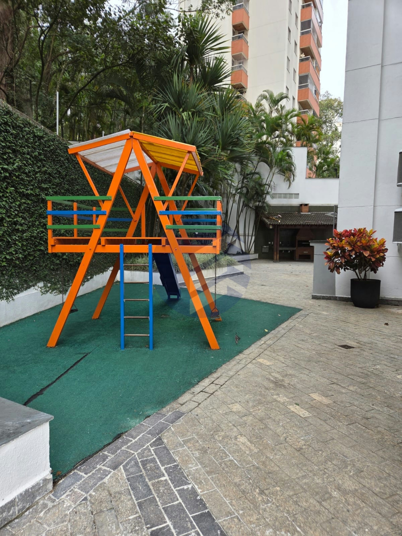 Apartamento à venda com 3 quartos, sendo 1 suíte, em Vila Andrade, São Paulo - SP