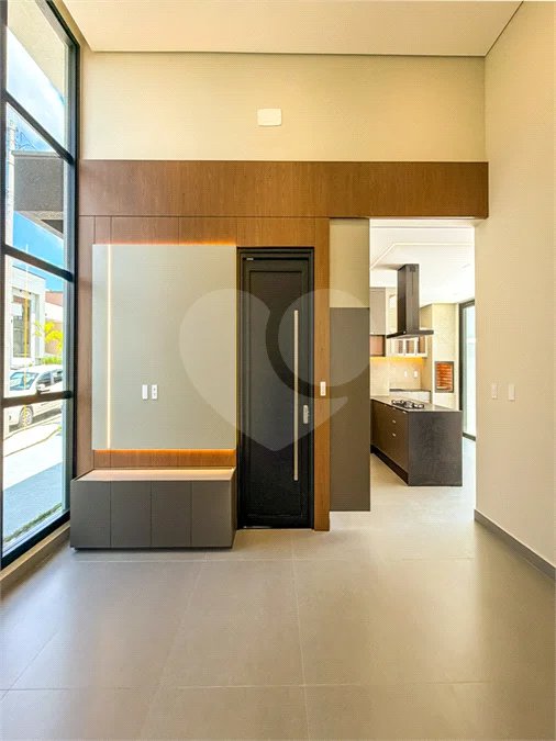 Casa Térrea Evidências - Indaiatuba/SP - R$ 1.950.000,00 - Área Total 307,33 m² - Área Construída 201,90 m² - TÉRREA - 03 suítes sendo a master com closet; Escritório; Lavabo; Cozinha com cooktop, forno, micro-ondas e coifa; Móveis planejados na hall de entrada, sala, escritório, cozinha, gourmet, s