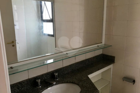 Apartamento com 3 Dormitórios sendo 1 Suíte 2 Vagas à Venda 99 m² por R$ 650.000