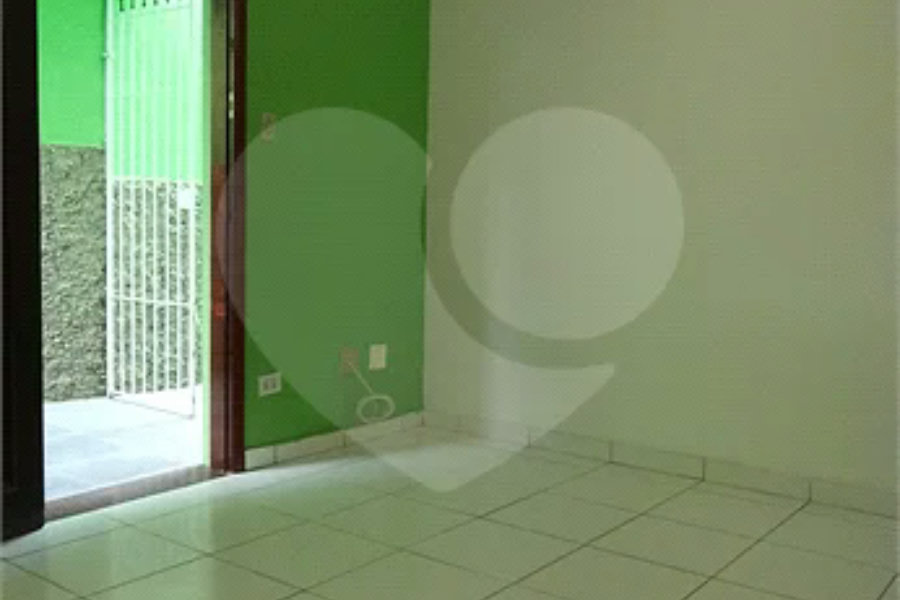 Sobrado à venda com 2 quartos em Jardim Itacolomi, São Paulo, SP