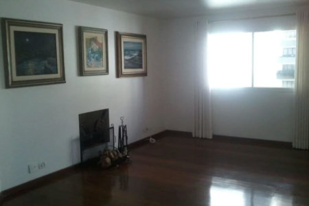 Apartamento à venda 230m² com 4 quartos, 2 suítes e 3 vagas de garagem no Morumbi