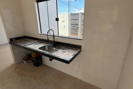 Casa à venda com 2 quartos, sendo 1 suíte,  em Jardim Bela Vista, Três Lagoas, MS