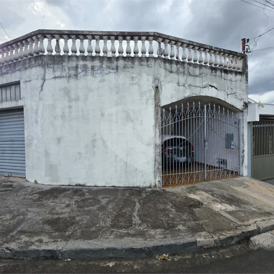 Casa térrea, 2 dormitórios com salão comercial Jd. Nova São Carlos