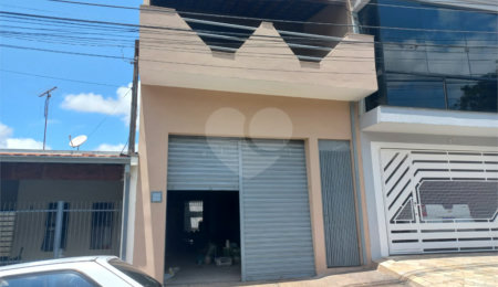 Sobrado à venda com 3 quartos, sendo 1 suíte,  em Parque Delta, São Carlos, SP