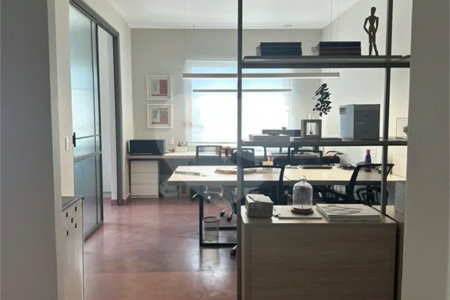 Sala comercial para venda ou locação na Avenida Paulista. 68m2