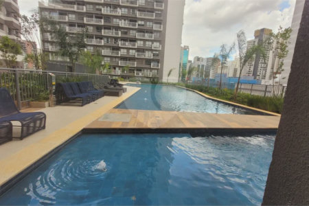 Studio sofisticado, totalmente mobiliado e pronto para morar