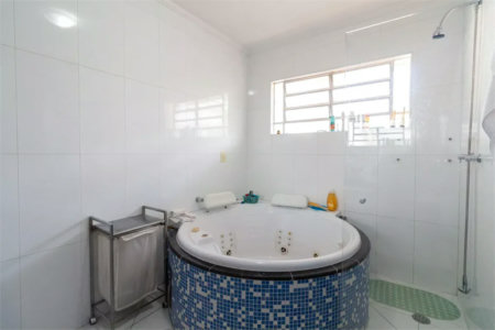 Sobrado à venda com 4 quartos, sendo 2 suítes,  em Butantã, São Paulo, SP