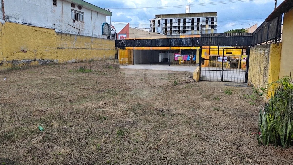 Oportunidade Única: Lote Comercial Estratégico de 463 m² Próximo ao Centro – Ideal para o Seu Negócio!
