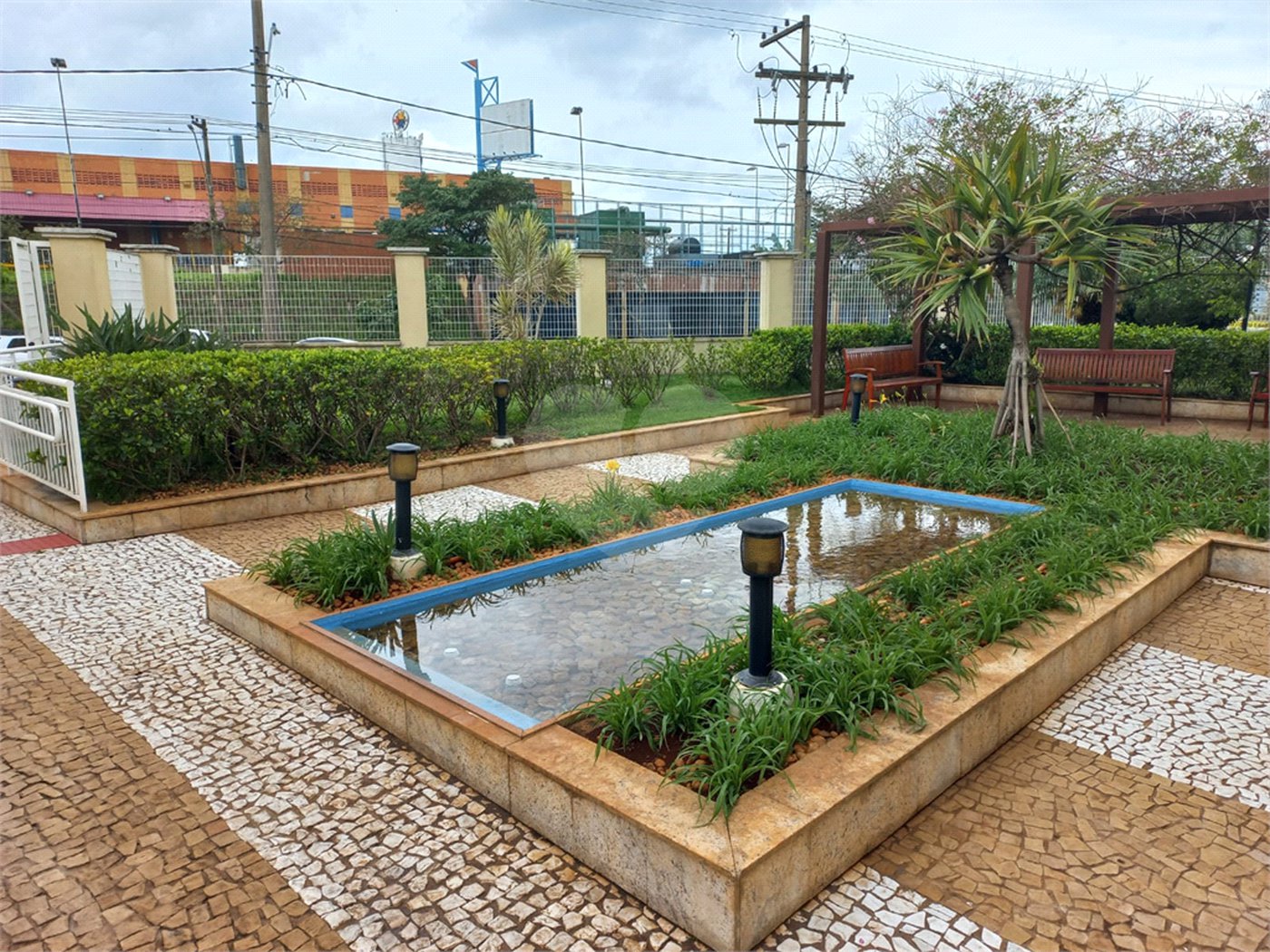 Sala Comercial no Edifício Tríade.