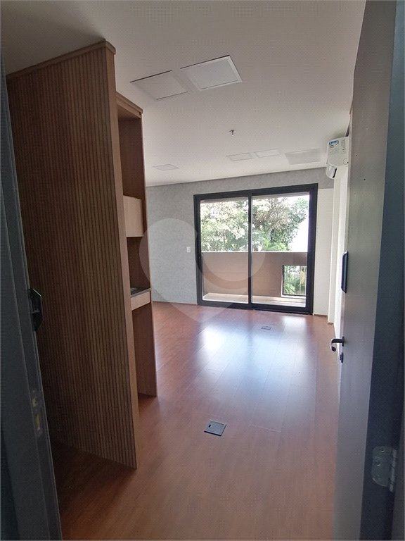 SALA COMERCIAL TOP, VENDA OU LOCAÇÃO, METRÔ VERGUEIRO COM 28,76m2