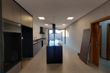 Casa Nova e Térrea no Villeneuve