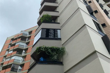 Apartamento à venda com 4 quartos, sendo 2 suítes, em Real Parque, São Paulo, SP