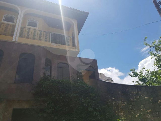 Sobrado à venda com 3 quartos, sendo 1 suíte,  em Parada Inglesa, São Paulo, SP