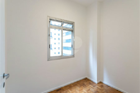 Apartamento à venda com 3 quartos, sendo 1 suíte, em Itaim Bibi, São Paulo, SP
