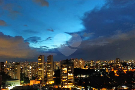 Apartamento à venda com 3 suítes em Santa Teresinha, São Paulo, SP