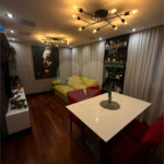 OPORTUNIDADE ÚNICA – APARTAMENTO COMPLETO, MOBILIADO E PRONTO PARA MORAR