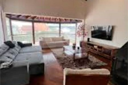 Casa à venda com 5 suítes em Aruã, Mogi das Cruzes, SP