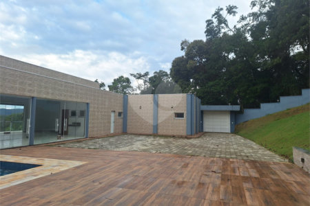 Casa em condomínio à venda com 3 suítes no Centro, Bom Jesus dos Perdões, SP