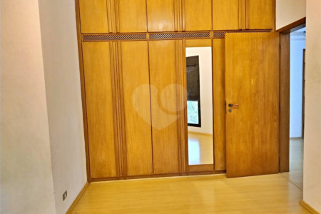 Apartamento à venda com 4 quartos, sendo 2 suítes,  em Indianópolis, São Paulo, SP