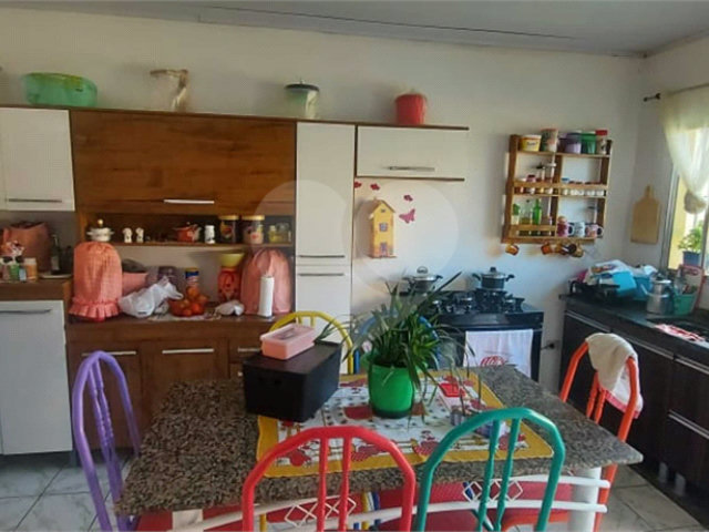 Casa Térrea à venda com 3 quartos em Terra Preta (terra Preta), Mairiporã, SP