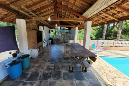 Chácara à venda com 3 quartos, sendo 1 suíte,  em Jardim Imperial, Atibaia, SP