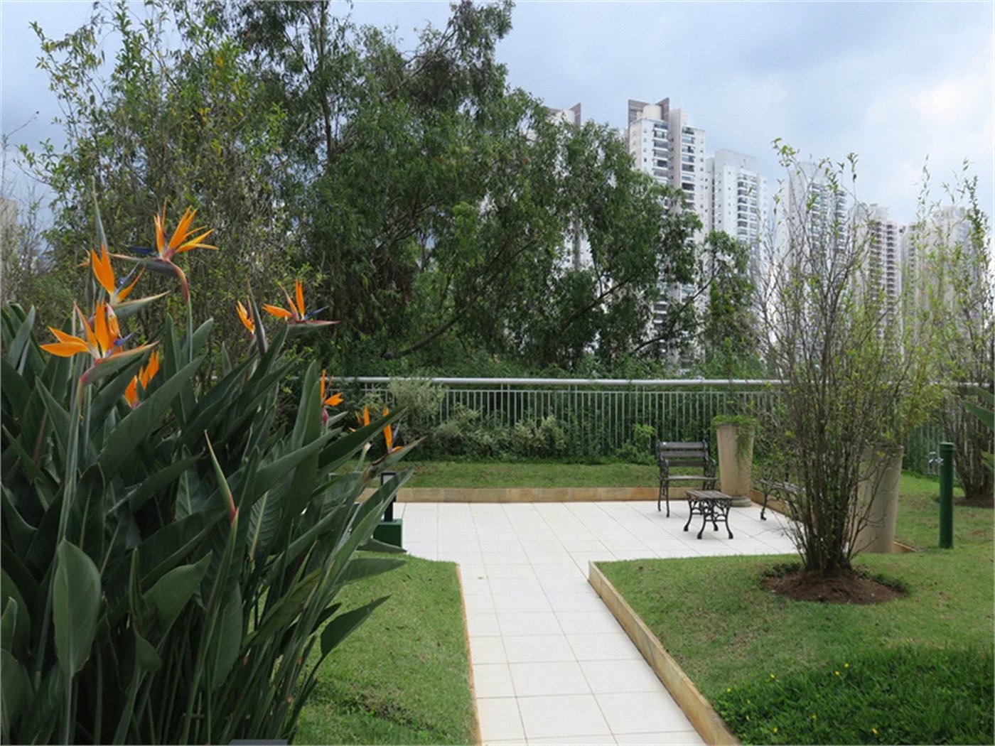 Apartamento à venda com 3 quartos, sendo 1 suíte, em Vila Andrade, São Paulo, SP