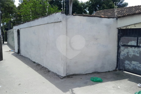 Casa à venda com 3 quartos em Santíssimo, Rio de Janeiro, RJ