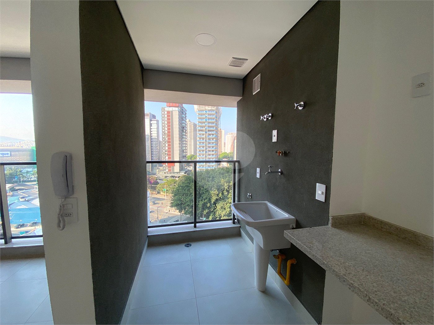 Apartamento à venda com 2 quartos, sendo 1 suíte,  em Perdizes, São Paulo, SP