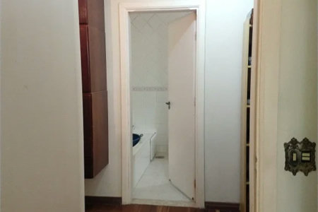 Sobrado à venda com 4 quartos, sendo 1 suíte,  em Parque dos Príncipes, São Paulo, SP
