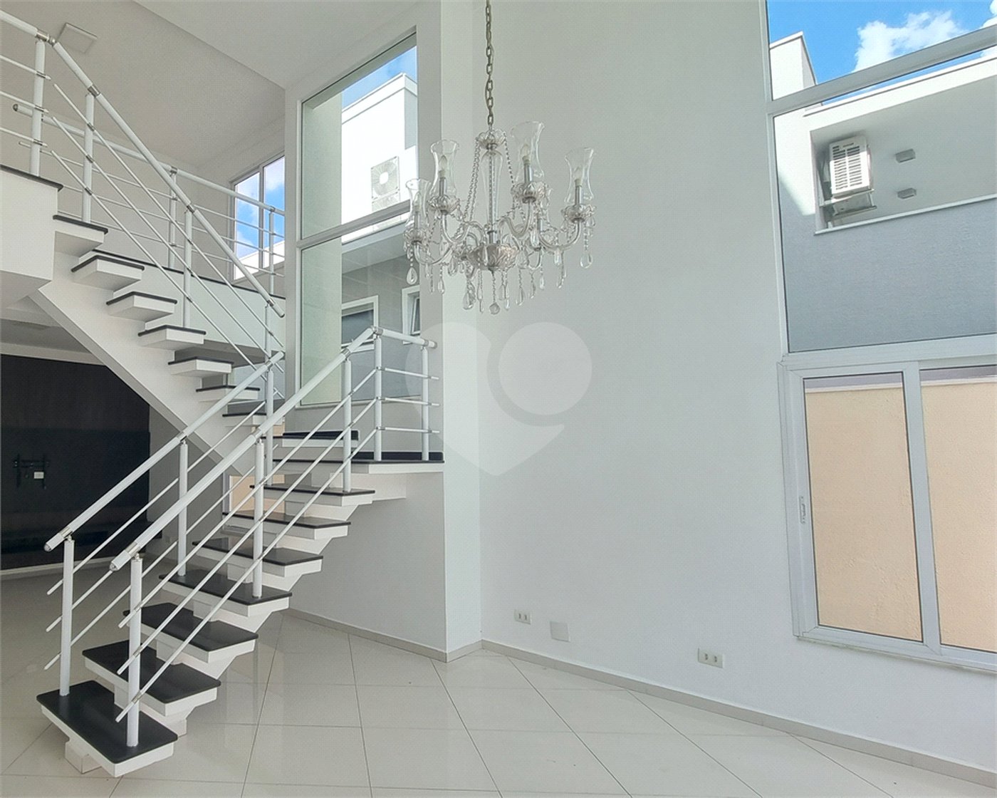 Casa à venda com 4 suítes no condomínio Mont Blanc, Sorocaba - SP