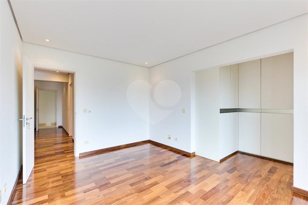 Apartamento à venda ou para alugar com 4 suítes em Alto da Boa Vista, São Paulo, SP