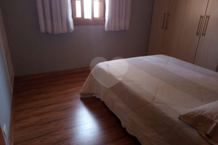 Casa à venda com 3 quartos, sendo 1 suíte,  em Vila Monumento, São Paulo, SP