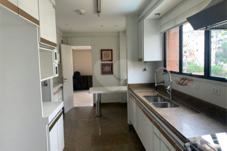 Cobertura à venda com 4 quartos, sendo 3 suítes, em Vila Mariana, São Paulo, SP