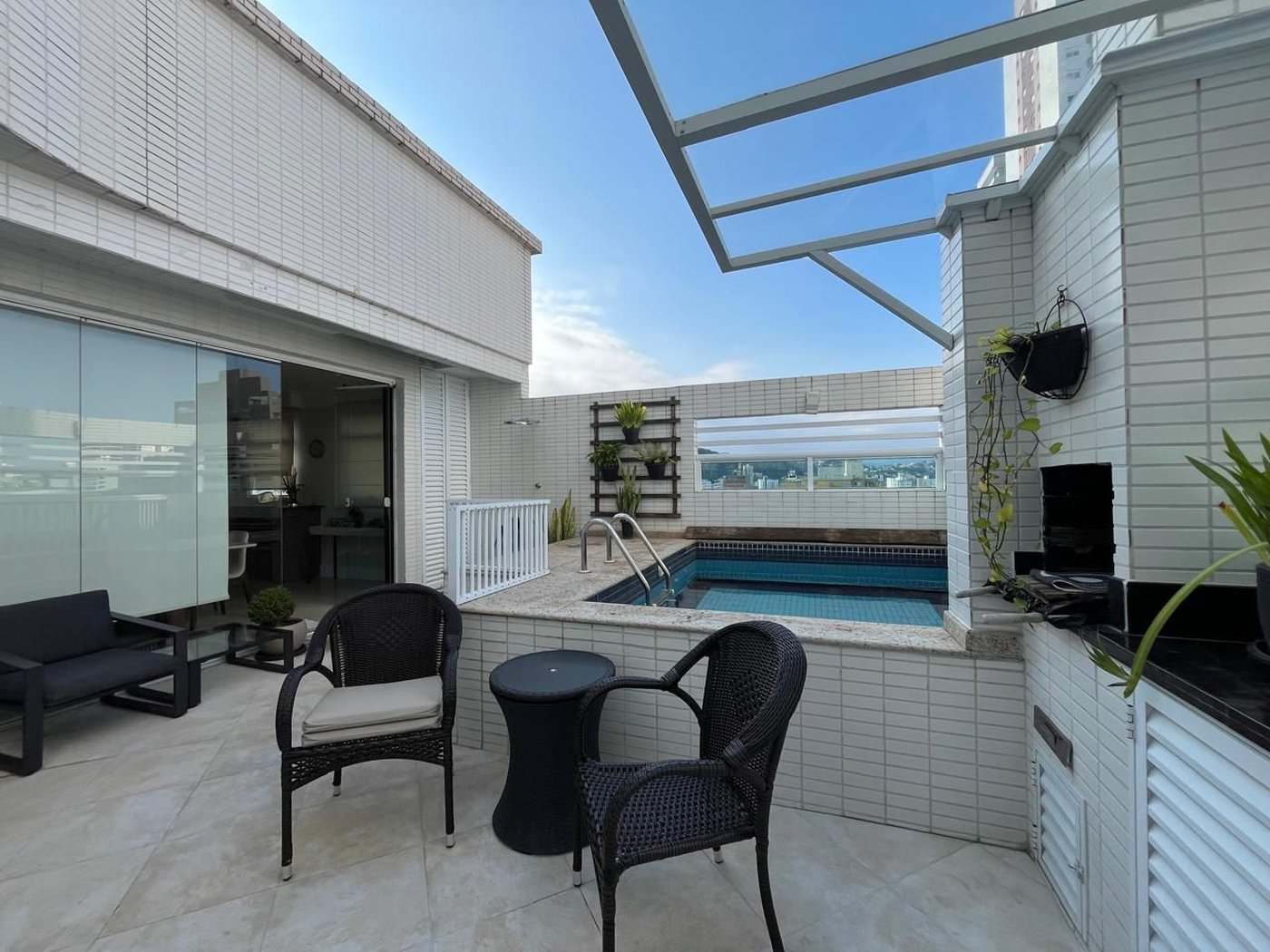 Cobertura com 2 dormitórios à venda, 175 m² por R$ 1.490.000,00 - Pompéia - Santos/SP