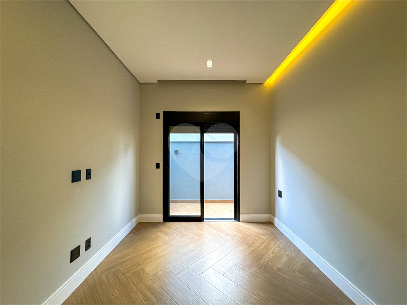 Casa à venda com 3 suítes no condomínio Jardim Vila Paradiso, Indaiatuba - SP