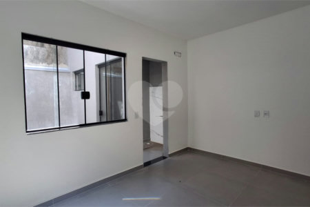Casa de Vila à venda com 1 suíte em Jardim Prestes de Barros, Sorocaba, SP