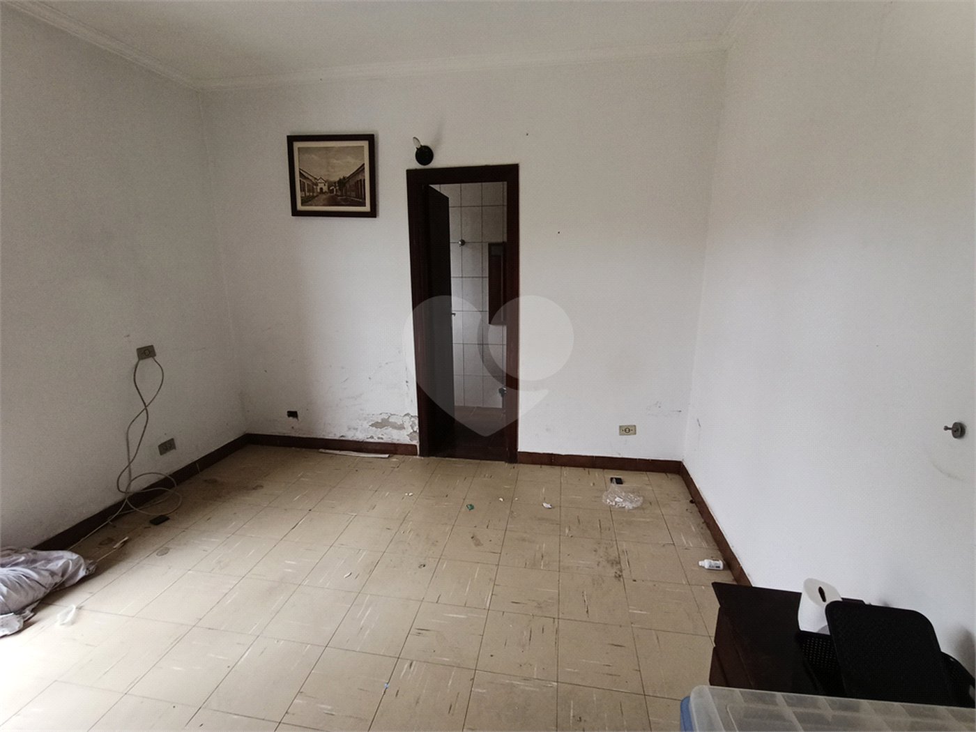 Casa à venda com 4 quartos, sendo 3 suítes, no condomínio Rancho Dirce, Sorocaba - SP