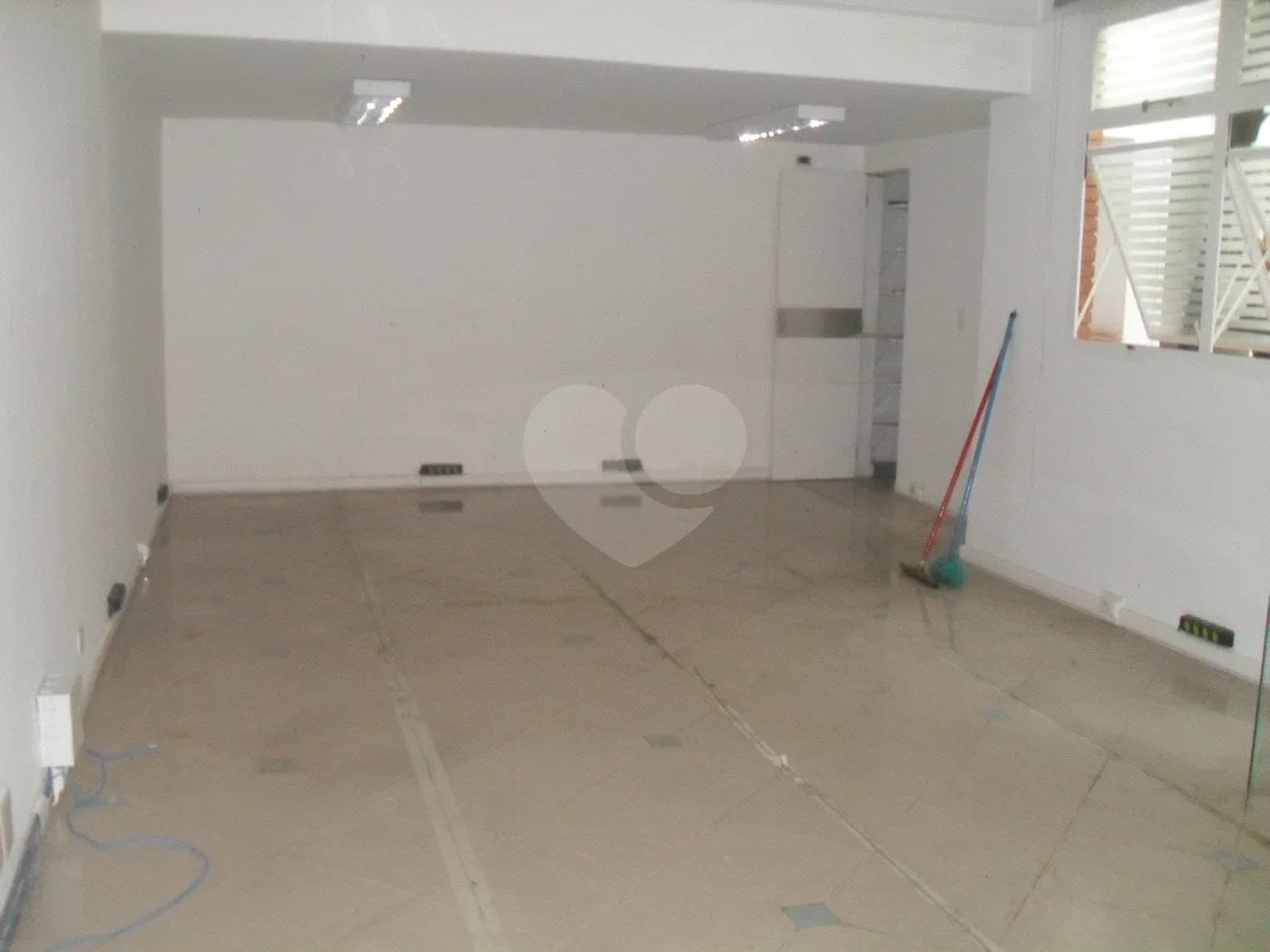 Excelente sobrado/prédio comercial próximo ao Aeroporto de Congonhas!